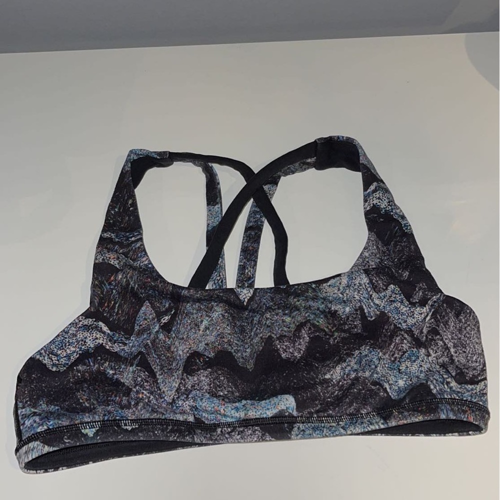 sports bra